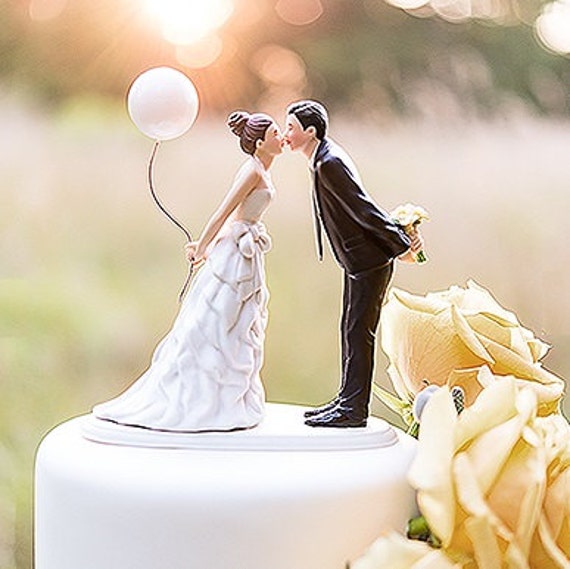 Kissing Couple Wedding Cake Topper Choose Hair Color Top - Etsy UK