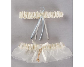 Seashell Beach Wedding Garter Set Ivory Bridal Leg