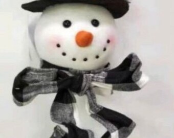 plush snowman wreath accent