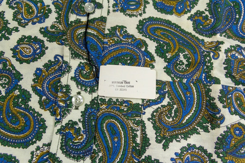 Vintage Deadstock 70s Paisley Print Shirt Paisley Motif Short Sleeve Shirt Sobel/'s Made in USA Combed Cotton 1970s Adult Medium
