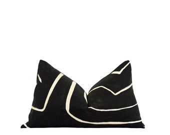 Black Beige Cream  Contemporary Linen Pillow Cover, Designer Pillow Cover, Kelly Wearstler Graffito, Black Beige Abstract Print Pillow Case