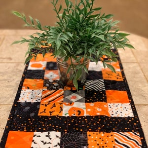 Halloween table runner