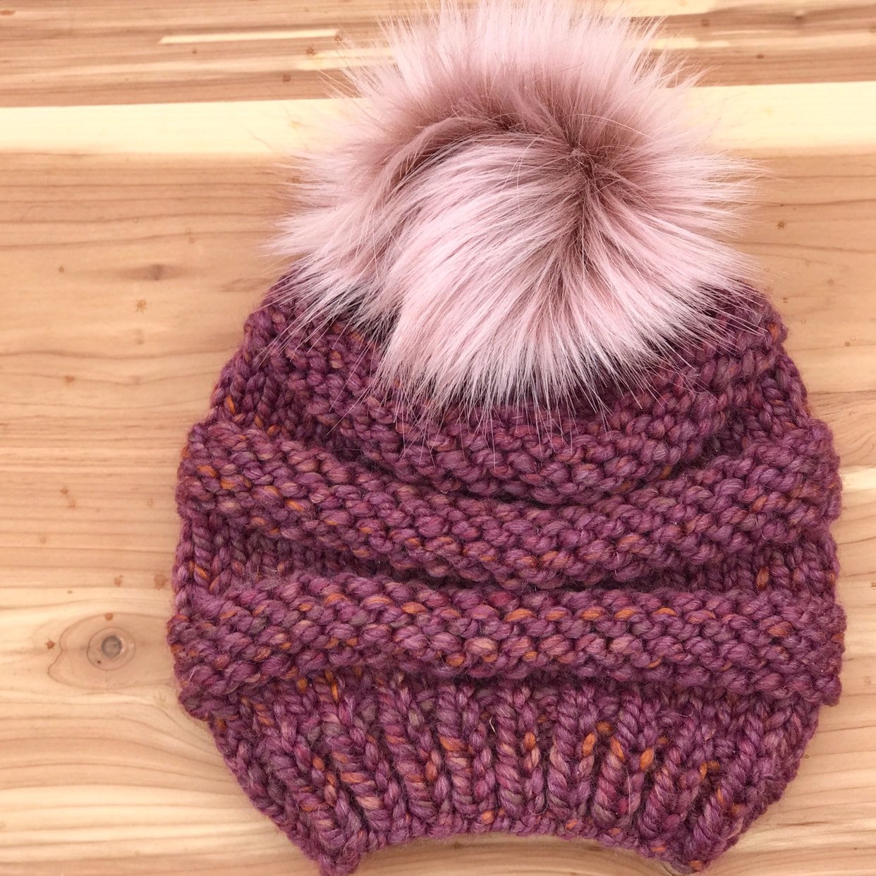 To acquire Pom pom beanies knitted for fall-winter picture trends To acquire Pom pom beanies knitted for fall-winter picture trends