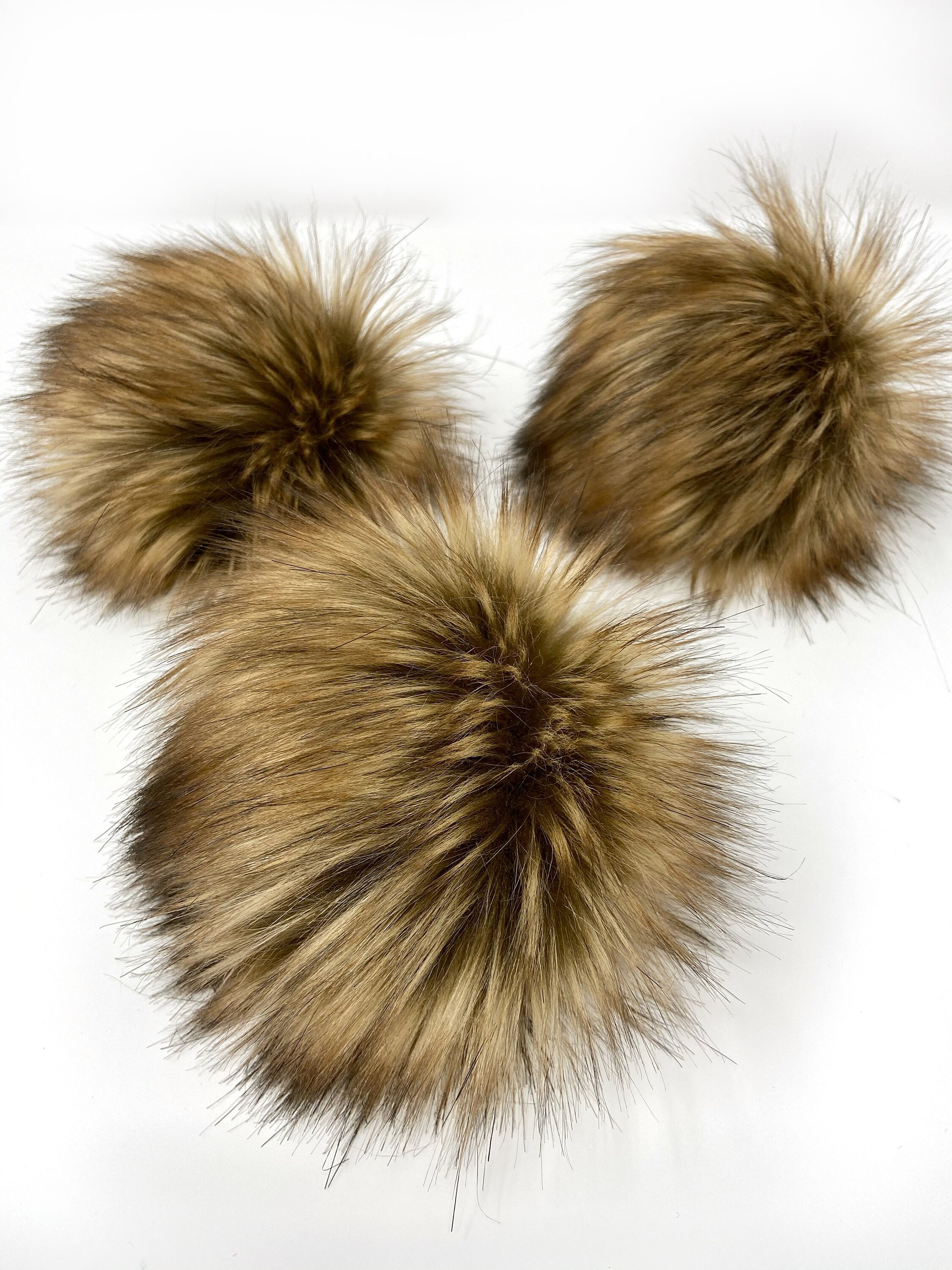 GOLDEN OMBRÉ Faux fur pom pom  / Hat accessories for knit and crochet…