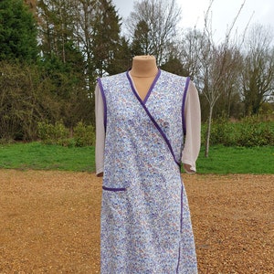 Vintage 1940s Style Wrap Around Apron, Pinafore, Hand made, Tea room, War Time Wrap Over Apron