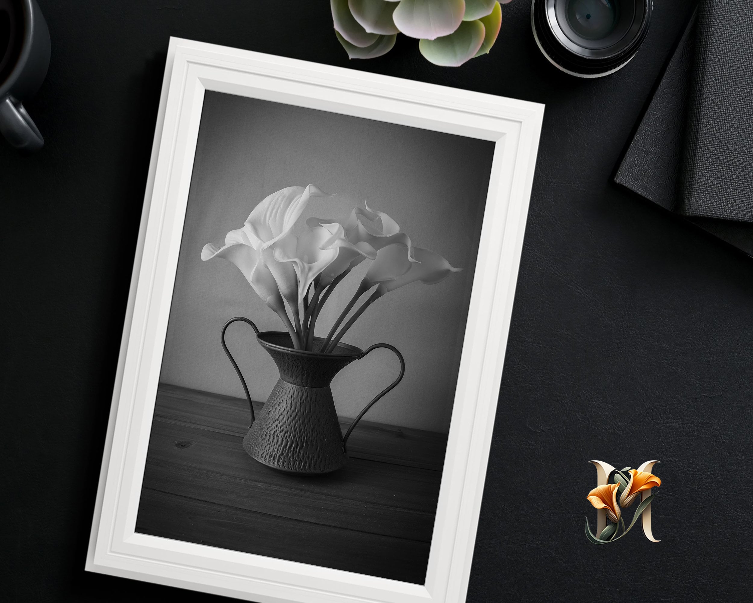 Free Photo  Blank canvas for painting indoors still life