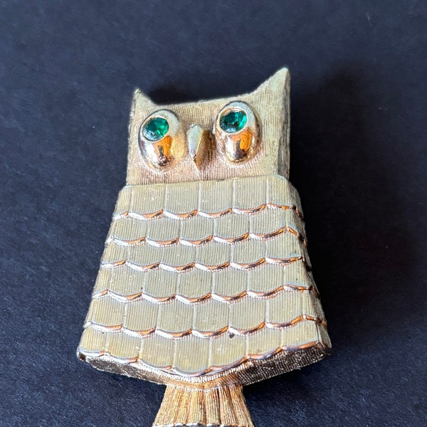 Vintage Owl Brooch Concealed Solid Perfume Holder By Avon, Retro Owl Gold Pendant Pin Avon Collectible