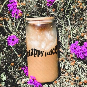 Fueled by Happy Juice™, Iced Coffee Cup, Custom Can Glass with Bamboo Lid and Straw, Mothers Day Gift 16oz tumbler 100067 画像 3