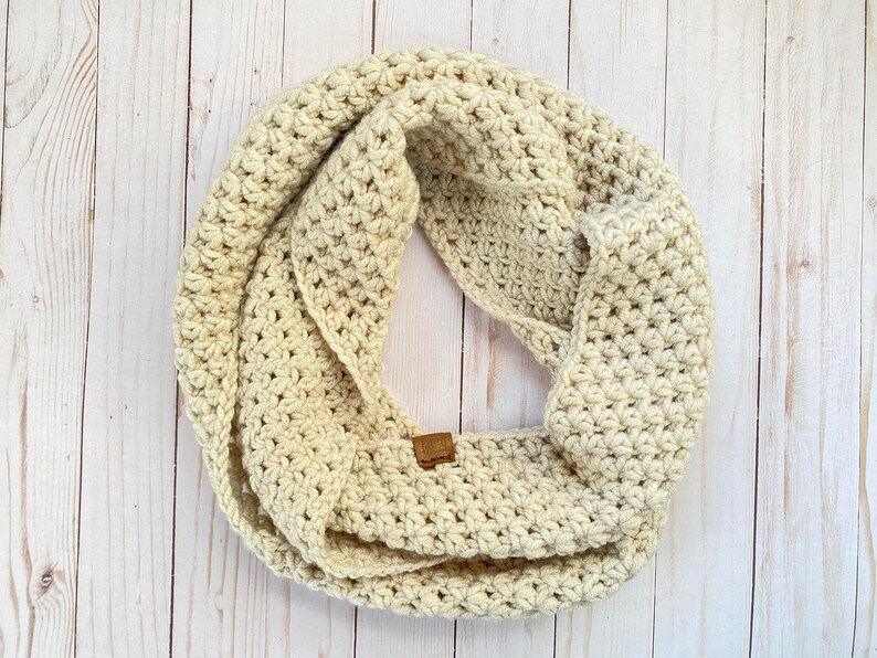 crochet infinity scarf pattern, crochet scarf pattern, crochet pattern, scarf pattern, infinity pattern image 3