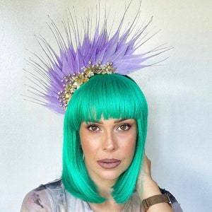 Lilac Fascinator Kentucky Derby Lilac Purple Feather Race Day Fascinator Gold Diamante and Pearl Jewelled Fascinator Lilac Fascinator Hat