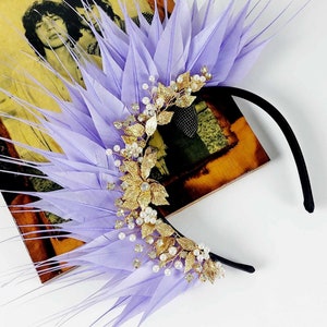 Lilac Purple Fascinator Melbourne Cup Lilac and Gold Diamante Pearl Jeweled Feather Fascinator Lilac Feather Headpiece Kentucky Derby Races
