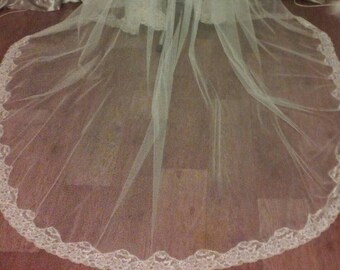 Overskirt wedding skirt, lace overskirt with train , wedding skirt, detachable wedding skirt, detachable tulle skirt, wedding dress.