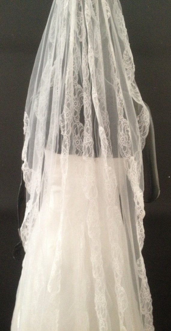 Veil In The Spanish Style Mantilla Bridal Veil Lace Wedding Etsy