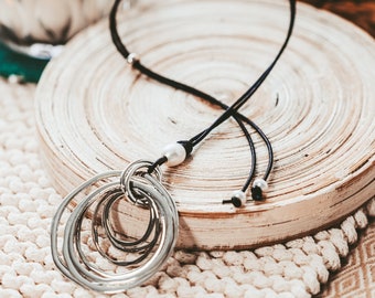 Circle Necklace, Adjustable Leather Necklace, Leather Cord Necklace with Pearls