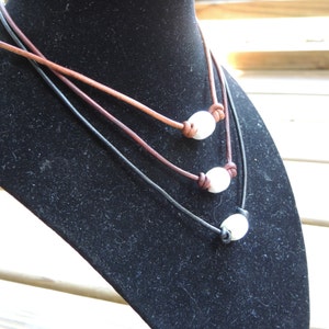 Freshwater pearl and leather necklace pearl choker beach necklace layering necklace leather choker image 2