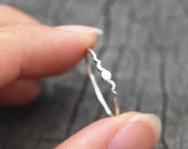 silver midi moon phase ring,Crescent Moon ring,moon cycle ring,sterling silver,Dainty Moon ring,celestial jewelry,Celestial rings,gift idea