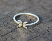 925 sterling silver moon ring,dainty moon ring,Moon phases ring,Crescent Moon Ring,celestial jewelry,Minimalist jewelry