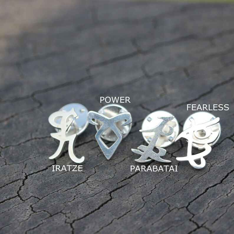 925 silver Angelic Power Rune brooch,Parabatai Rune brooch,Healing runes brooch,iratze Rune brooch,Iratze Rune brooch,parabatai rune jewelry