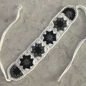 Crochet headband with granny squares in black, white and grey