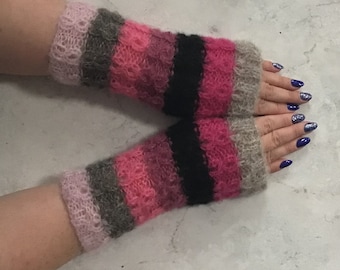 One of a kind whit brushed alpaca knitted, soft and warm fingerless gloves with a beautiful pattern.