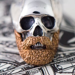 Silver skull ring with beard. Ring for man. Bearded skull. Handmade skull with beard. Biker beard jewellery for him. Sterling silver.