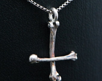 Welche Faktoren es beim Kaufen die Petruskreuz anhänger zu untersuchen gilt