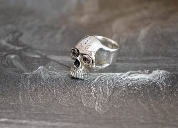 Sterling Sugar Skull Ring With Calavera Design for Day of the Dead