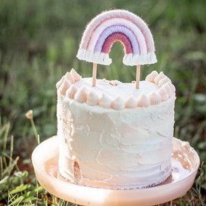 Pastel cake topper