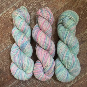Hand Dyed Non Superwash, No Nylon Corriedale Sock Yarn, 100g/3.5oz, Mer Girl