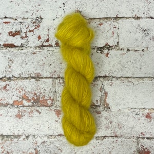 手染めスーパーウォッシュキッドモヘアシルクレース糸、50g、420m、Gladrags