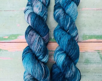 Hand Dyed Superwash Bluefaced Leicester Nylon Ultimate Sock Yarn Wool, 100g/3.5oz, Ship of Fools