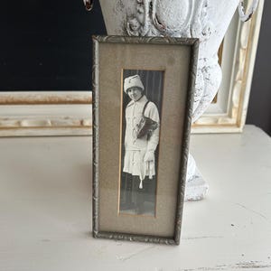 Vintage Framed Black and White Photo, Vintage Portrait, Vintage Frame