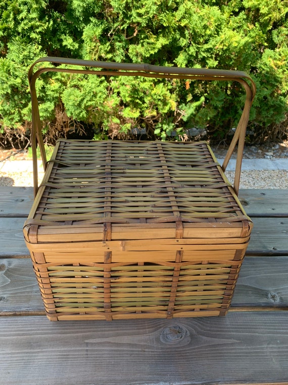 Vintage Picnic Basket, Bamboo Basket, Country House D… Gem