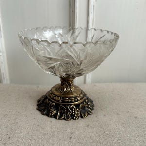 Small Vintage Crystal Pedestal Bowl Compote Bowl on Brass Base, Vintage Footed Dish