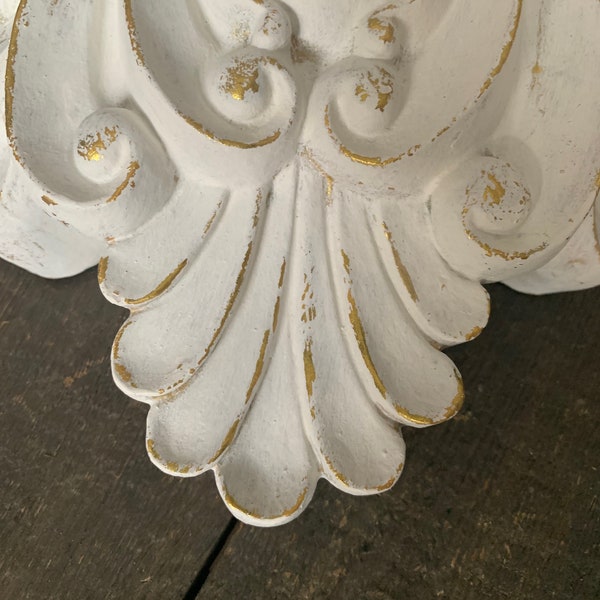 Carved White Shabby Chic Console Shelf Wall Hanging Display Shelf Wall Sconce