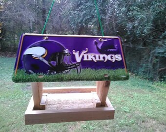 Minnesota Vikings license plate bird feeder