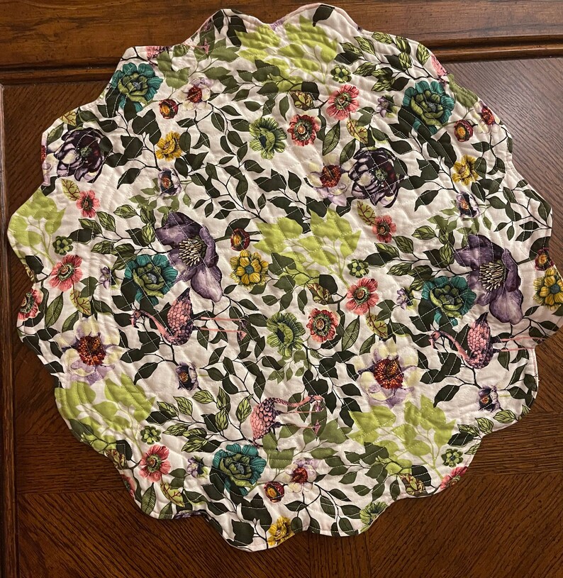 Set of 4 Round Quilted Scalloped Placemats Etsy