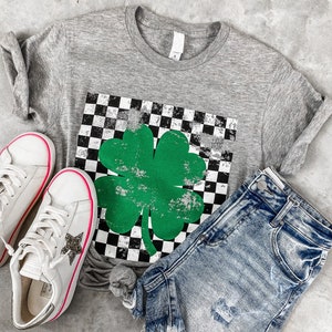 Checkered Shamrock St Patrick's Day tee, Shamrock shirt, st patty's day shirt, Lucky shirt, Trendy Oversized Vintage Shirt