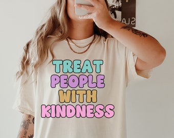 Comfort Colors® Treat People With Kindness Shirt, Cute Choose Kindness Teacher Tee, Be Kind Teacher Back to School Elementary School Teacher