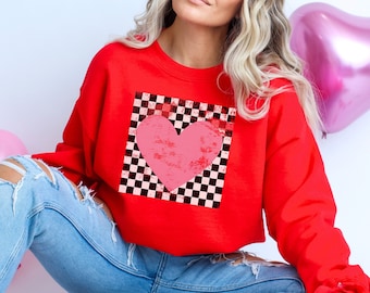 Retro Checkered Heart Sweatshirt, Cute Teacher Valentine Sweater, Women's Valentines Day Sweatshirt, Love Valentine Sweatshirt, Mommy and Me