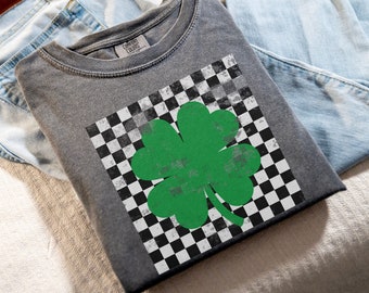 Comfort Colors® Checkered Shamrock St Patrick's Day tee, Shamrock shirt, Cute Teacher st patty's day, Lucky shirt, Trendy Oversized Vintage