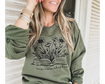 Just one more chapter Book Girl Summer Sweatshirt, Bookish Merch, Reading Shirt, Book Lover Booktrovert Tee, Spicy Books Sweater, Smut Shirt
