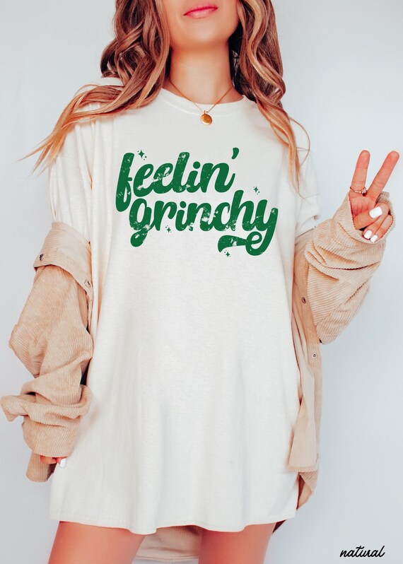 Retro Feeling Grinchy Shirt, Funny Holiday Teacher Shirt, Christmas Movie  Shirt, Funny Christmas Shirt, Gift for Her, Family Christmas Tee - Etsy
