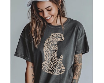 Retro Leopard Shirt, Mothers Day Gift, Mom Shirt, Trendy Mama Shirt, Gift For Her, Cheetah Mama T-Shirt, Cheetah Print, Comfort Colors