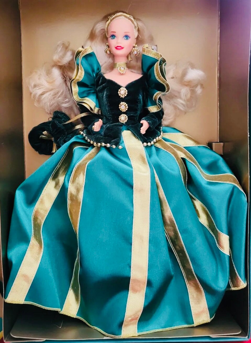 Mattel Barbie Evergreen Princess 1994 Special Edition 6123 New in