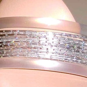 Bangle Bracelet 10 Shimmery White Plastic & Gold Sparkly Metal Strands