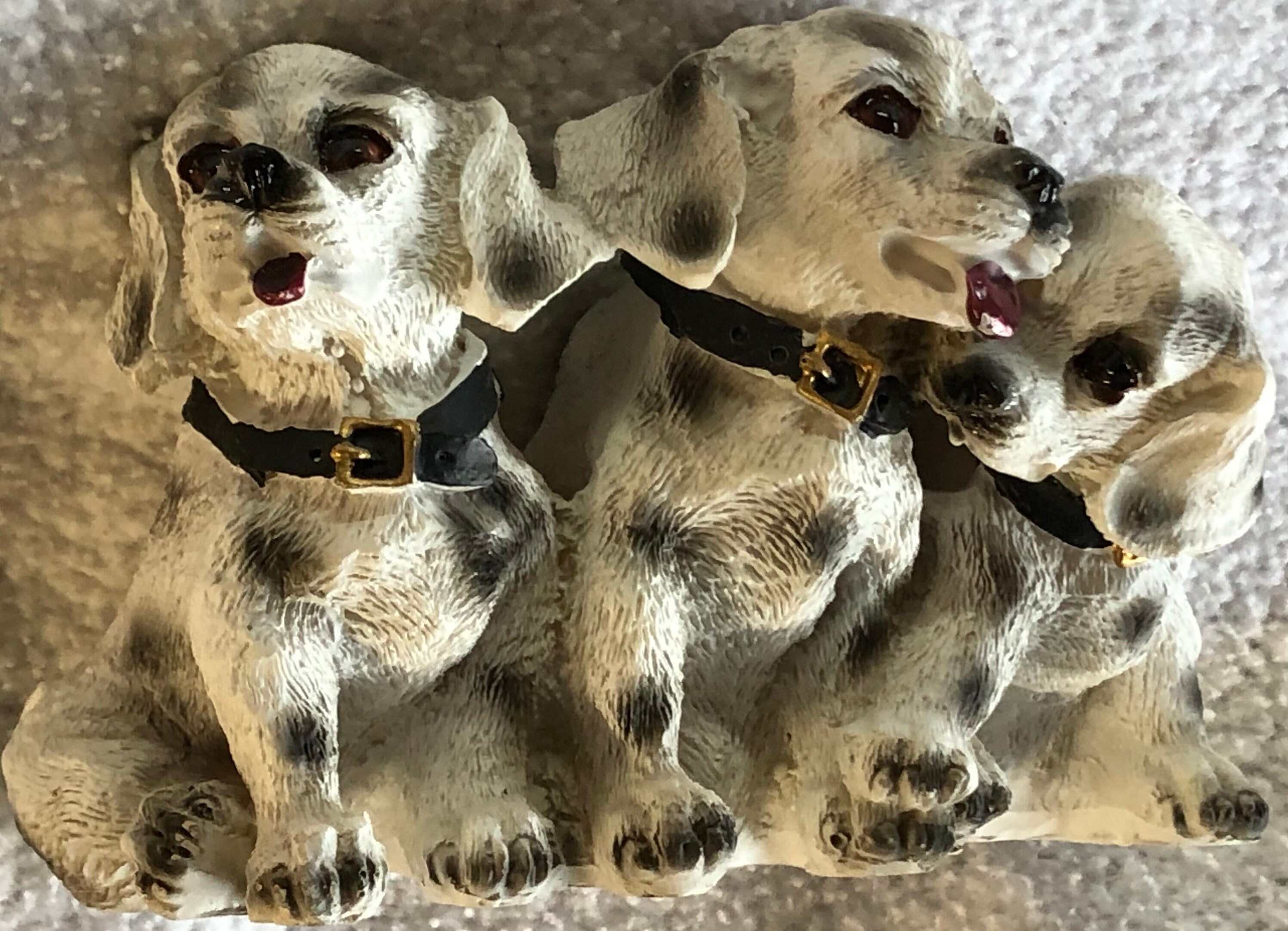 ダルメシアン犬の置物 子犬3匹 黒と白の斑点 - Etsy 日本