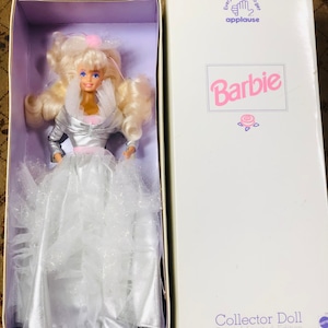 Mattel Everyone Loves to Get Applause Barbie Doll Vintage 1991 NRFB #3406 NRFB