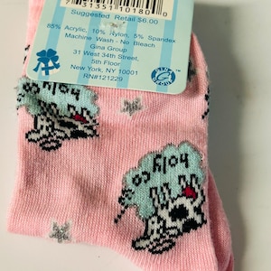 Girls Size 6-8 Pink Fashion Socks & Matching Key Chain for Backpack Cow Pattern