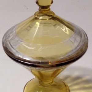 Plat à bonbons couvert sur piédestal Westmoreland 1707 ambre vintage